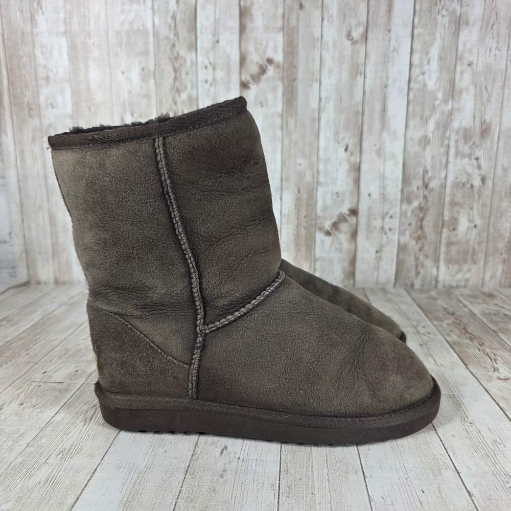 UGG Australia Classic Short Brown Suede Leather Winter Warm Boots Women's